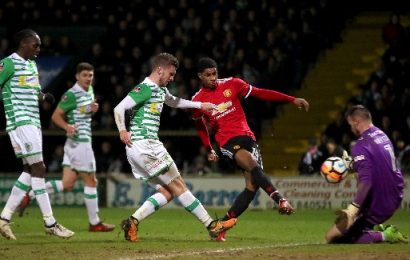 Sánchez Helps United Ease Past Yeovil