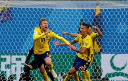 Sweden Edge Switzerland to Move into Quarterfinals