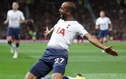 Moura Brace Sinks Manchester United