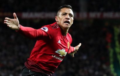 Sanchez Scores Late Winner in United’s Comeback Win Over Magpies