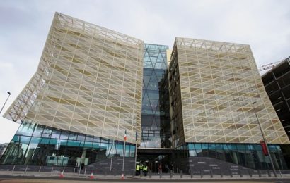 Central Bank Warns of Impact on Economy From Disorderly Brexit