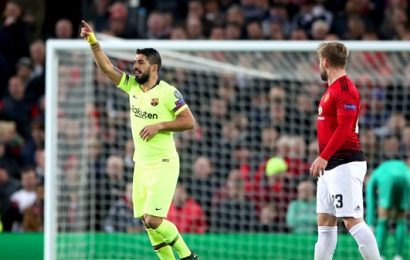 Manchester United Face Tough Second Leg After Shaw Own Goal Gives Barca Advantage