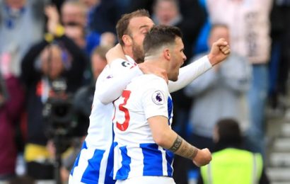 Seagulls Edge Closer to Safety After Drawing With Magpies