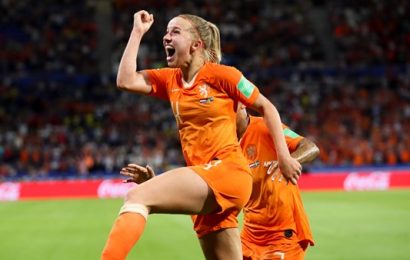 Holland Defeat Sweden to Set Up Final Date with USA