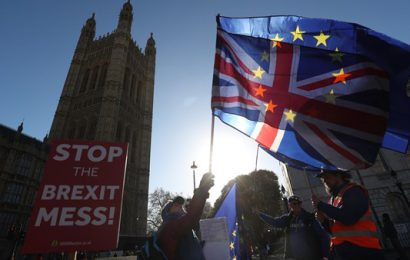 British Government Criticized for Contradictory Remarks on Checks on Goods