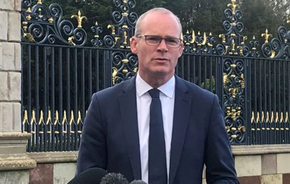 Coveney Compared to ‘Conductor of the Titanic Orchestra’ Over Health Policies Coveney Compared to ‘Conductor of the Titanic Orchestra’ Over Health Policies