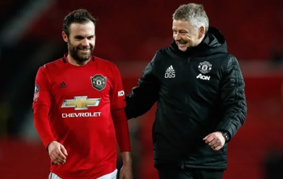 Mata’s Strike Guides United Past Wolves in FA Cup Replay