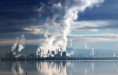 Oil Prices Go Negative as Demand Continues to Collapse in Pandemic