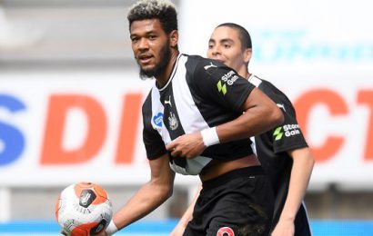 Blades’ Hopes Of European Football In Tatters After Newcastle Demolition Job Blades’ Hopes Of European Football In Tatters After Newcastle Demolition Job