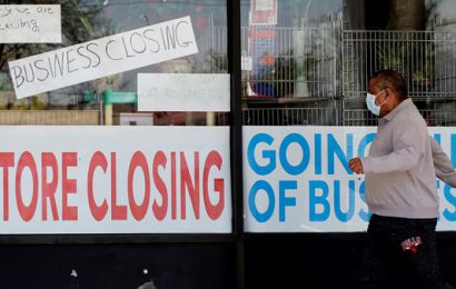 US Economy Shrinks By Over 30% In Second Quarter