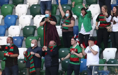 Glentoran Win Irish Cup In Front Of 500 Supporters At Windsor Park