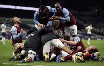 West Ham Put On A Late Show To Draw With Tottenham