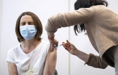 Almost 5,000 Vaccine Doses To Be Given To Staff At Mass Vaccination Centers This Weekend