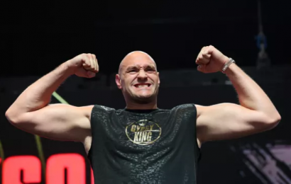 Tyson Frury Signs On For Third Fight Against Deontay Wilder