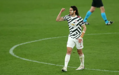 Cavani Scores Brace As Manchester United Ease Past Roma