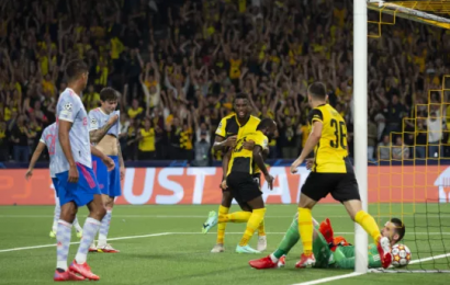 10-Man United Can’t Hold Off Young Boys In Switzerland