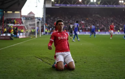 Nottingham Forest Sweep Aside FA Cup Holders Leicester City
