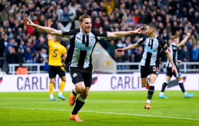 Chris Wood Scores From The Spot To Give Magpies Important Three Points