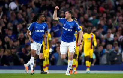 Everton Mount Extraordinary Comeback To Secure Premier League Status