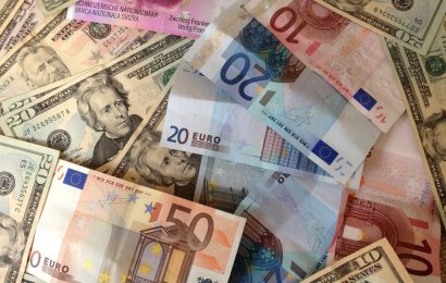 Euro Sinks To Lowest Level Against The Dollar Since 2002