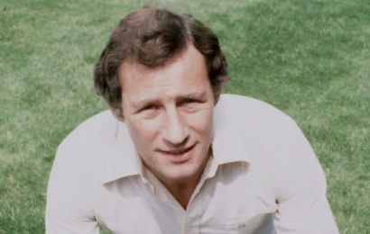 Former Arsenal, Spurs And Northern Ireland Manager Terry Neill Dies, Aged 80 Former Arsenal, Spurs And Northern Ireland Manager Terry Neill Dies, Aged 80