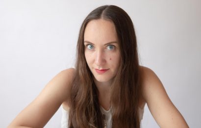 Irish Comedian Katie Boyle Celebrates Her Life in America with a Show at Littlefield in Brooklyn, this Sunday, April 30th