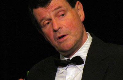 Dublin-Based Actor Neil O’Shea Brings His One-Man Show, “An Evening with Great Irish Writers,” to The United Solo Festival This Month in NYC