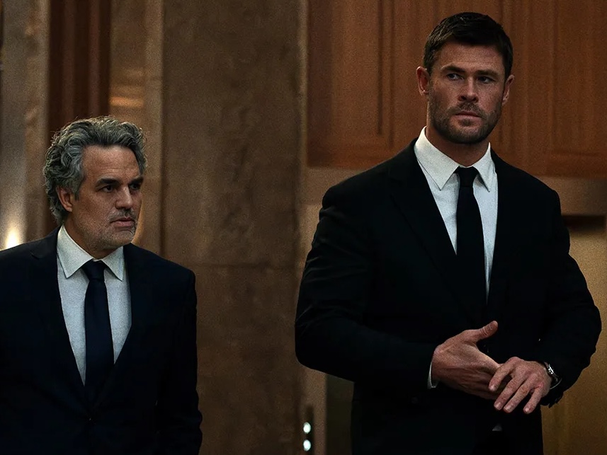 Stylish and Compelling, “Crime 101” Provides a Bit of Heat On Screen This Month