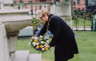 Belfast Marks Titanic Anniversary