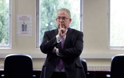 Calls for HSE Director to Resign Now