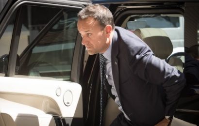 Varakdar Adds His Support to Ordination of Women Priests