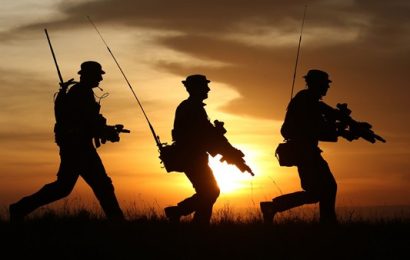 Martin Claims Government ‘In Denial’ over Defense Forces’ Retention