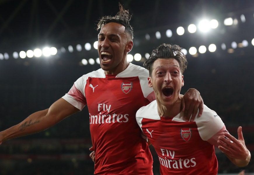 Özil Orchestrates Arsenal’s Victory Over The Foxes