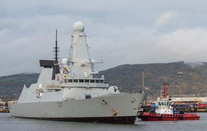 HMS Duncan Arrives in Belfast to Mark Armistice Day