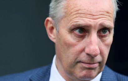 New Calls for Paisley to Resign