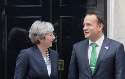 Taoiseach and British PM Talk Ahead of Crunch Vote