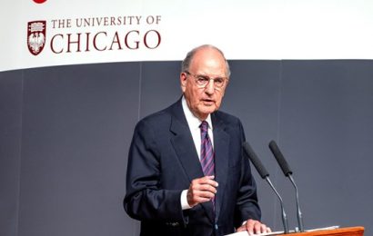 Senator George Mitchell to be Honored in Belfast for Work on Good Friday Agreement