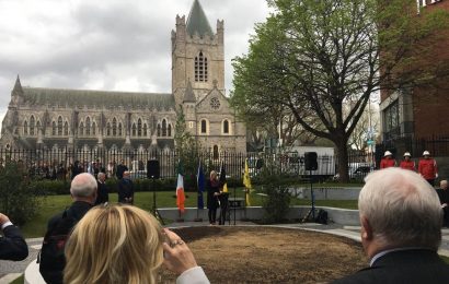 Memorial to Those Who Died in Flanders Unveiled in Dublin