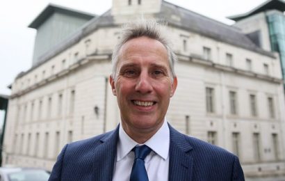Watchdog Urged to Re-investigate Ian Paisley Over Trips to The Maldives
