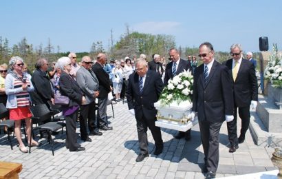 Remains of Irish Shipwreck Victims Laid to Rest in Canada