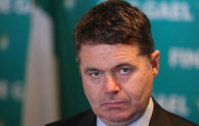 Government Faces Criticism Over Climate Action Plan