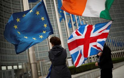 Marathon Talks Continue Between EU and Britain This Weekend