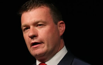 Kelly Does Not Expect Labour Party to Enter Coalition Government Kelly Does Not Expect Labour Party to Enter Coalition Government