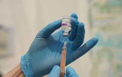 Criticism Grows Despite EU U-Turn On Vaccine Export Controls To The North