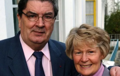 Book Of Condolence Opened In Derry For Pat Hume