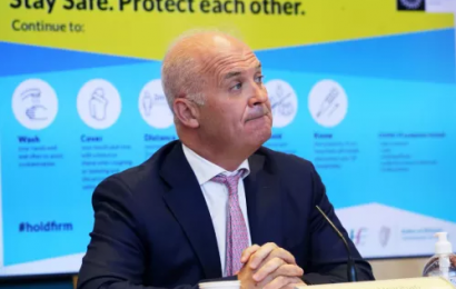 Holohan Urges Young People To Minimize Contacts Before Christmas