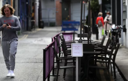 Sinn Féin Accuse Government Of ‘Mixed Messaging’ On New Restrictions