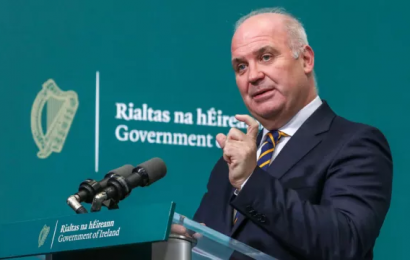 Holohan To Warn Politicians That ‘The Pandemic Is Not Over’