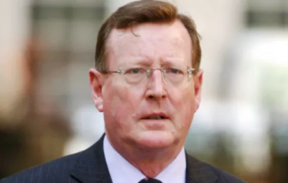 Mourners Gather In Lisburn For David Trimble’s Funeral